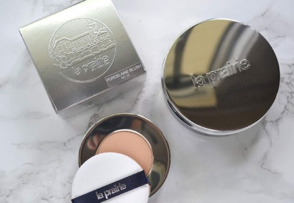 La Prairie Essence-In Foundation