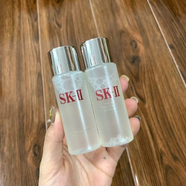 Sk-II Essential Travel Kit - Image 5