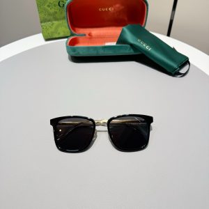 Gucci Sunglasses GG0563SK