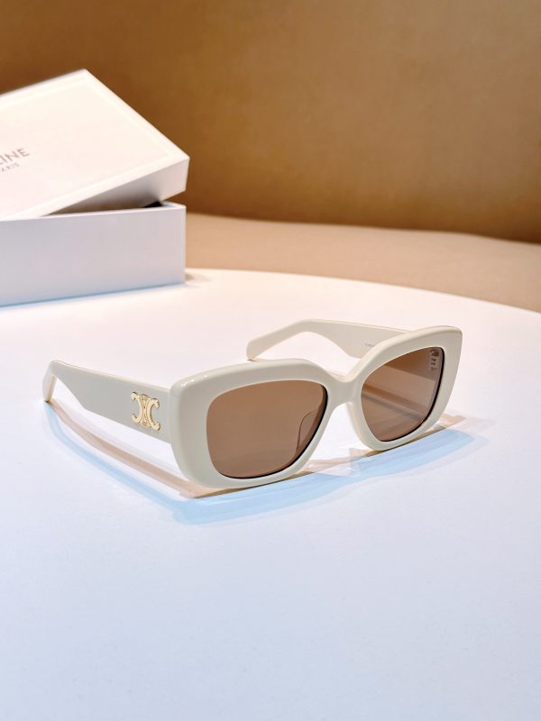 Celine CL40216 Sunglasses - Image 10