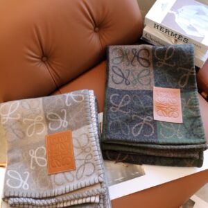 Loewe Blanket