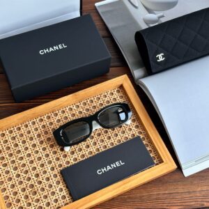 Chanel Sunglasses CH5525