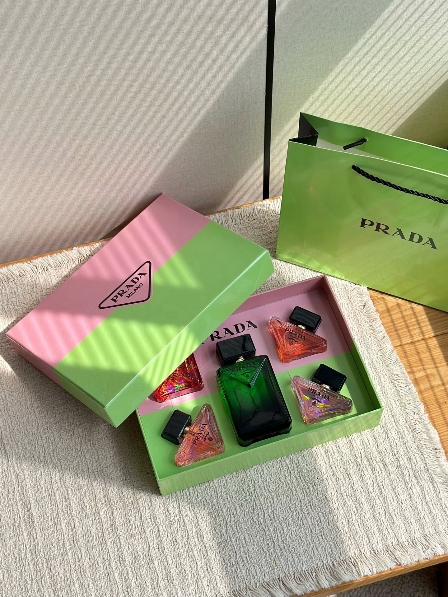 Prada 5pcs Set - Image 2